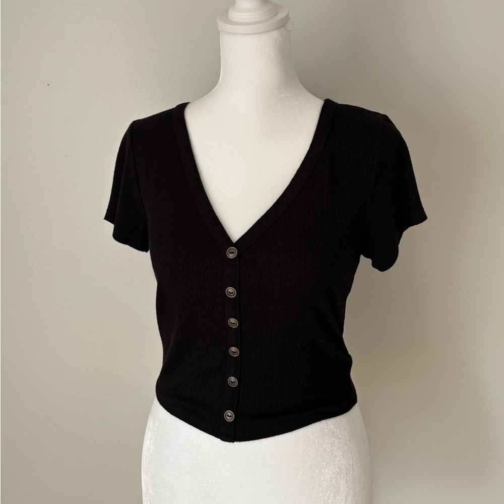Cropped V-neck top